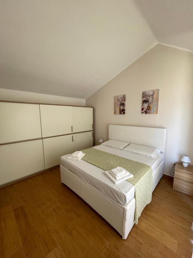 Villetta Climene Apartment จีอาร์ดีนี นักซอส ภายนอก รูปภาพ