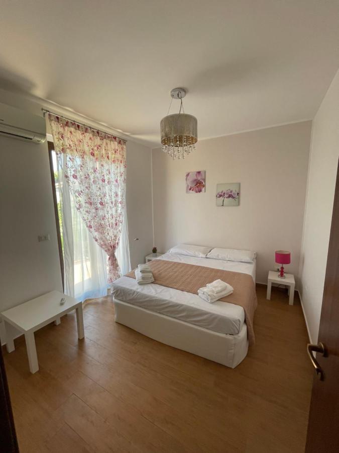 Villetta Climene Apartment จีอาร์ดีนี นักซอส ภายนอก รูปภาพ